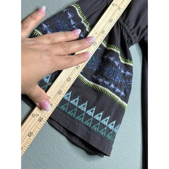 Urban Mangoz Embroidered Geometric Aztec Bell Sleeve Women's Blouse Small - Picture 9 of 9